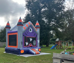 534707980 737587562510462 2350235689947227689 n 1757889178 Halloween Bounce House